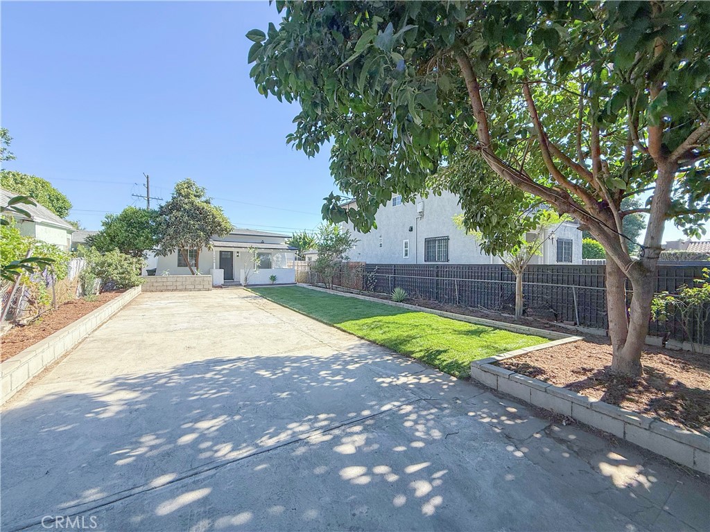 1606 W 62nd Street