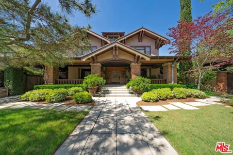 111 S Van Ness Avenue, Los Angeles, CA 90004 - MLS#: 26674135