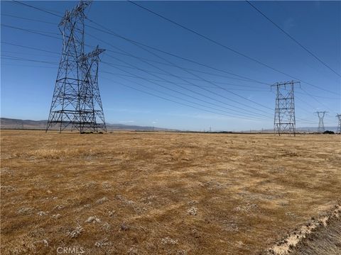 Photo of 0 LANC BL 18 VIC 102 ST W, Del Sur, CA 93536 (MLS # SR25124306)