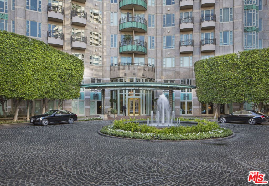 Photo of 10580 Wilshire Boulevard #8SW, Los Angeles, CA 90024 (MLS # 24469463)