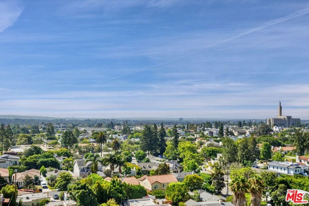 Photo of 10580 Wilshire Boulevard #8SW, Los Angeles, CA 90024 (MLS # 24469463)