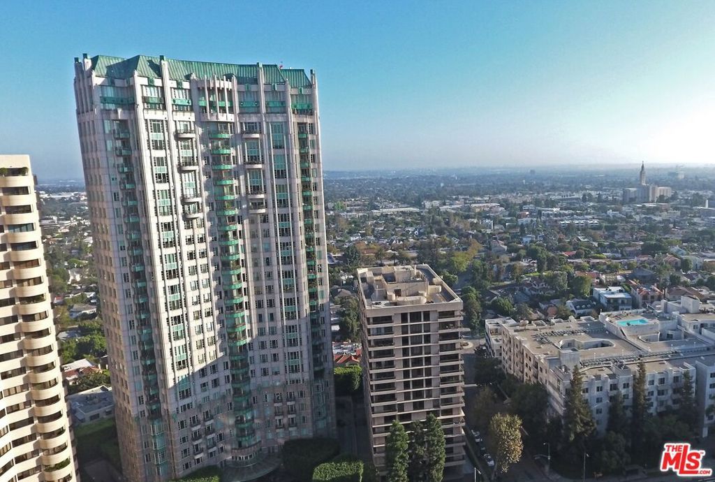 Photo of 10580 Wilshire Boulevard #8SW, Los Angeles, CA 90024 (MLS # 24469463)
