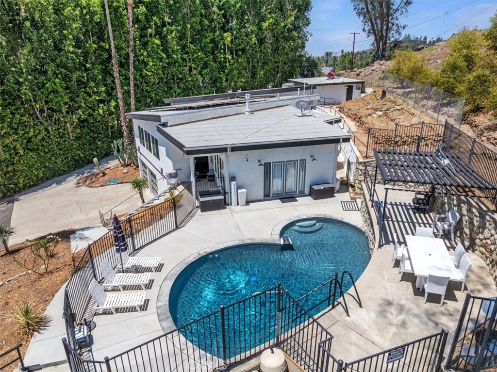 6128 Hawarden Drive