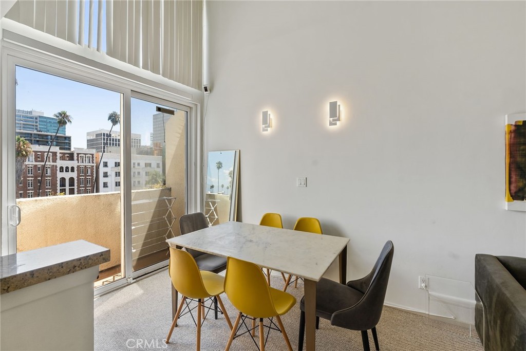 620 S Gramercy Place 412