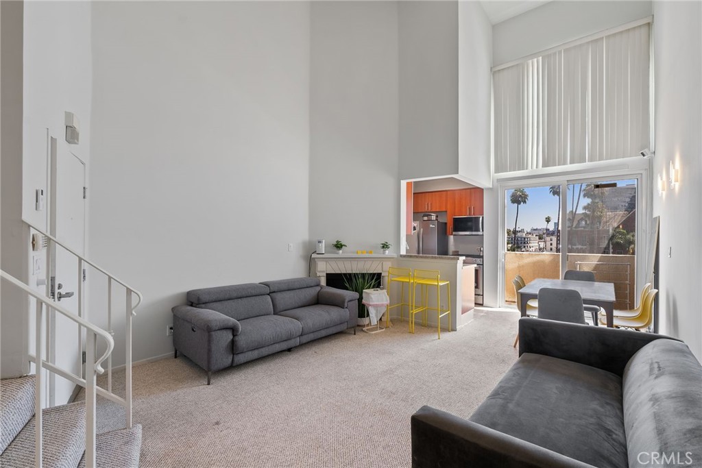 620 S Gramercy Place 412