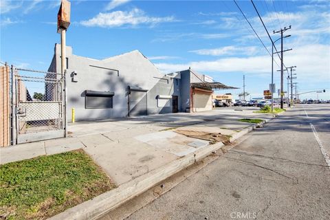 Photo of 11316 S Vermont Ave, Los Angeles, CA 90044 (MLS # PW26033959)