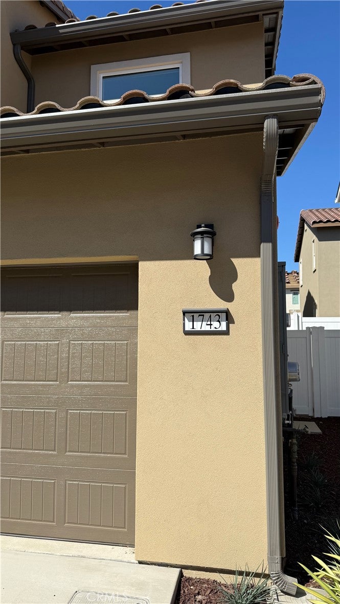 1743 River Vista Way