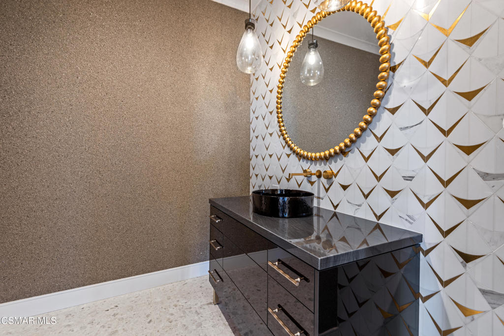 Unknown-999 - Residential