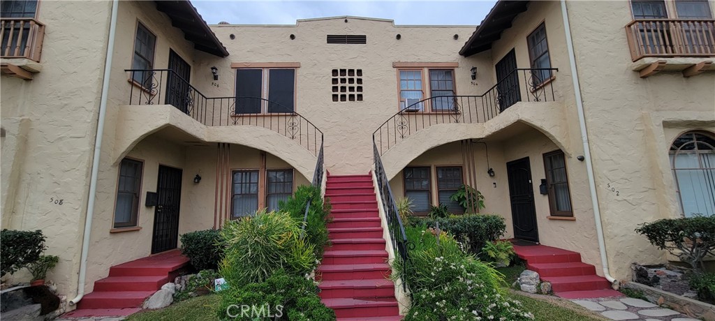 Located in Santa Ana's French Park, we have a 6-unit apartment complex, all 2-bedroom, 1-bath units separated between 2 buildings on this corner lot. Two of the units sit above two 1-car garages, with dedicated surface parking for the other four units. Both buildings are 2-story Mediterranean-style with wood-frame windows, washer/dryer hookup in each unit, exterior balconies, and good curb appeal. This is a great value-add opportunity with favorable floor plans.