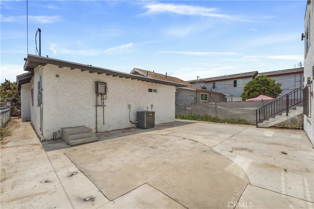 845 W 56th Street