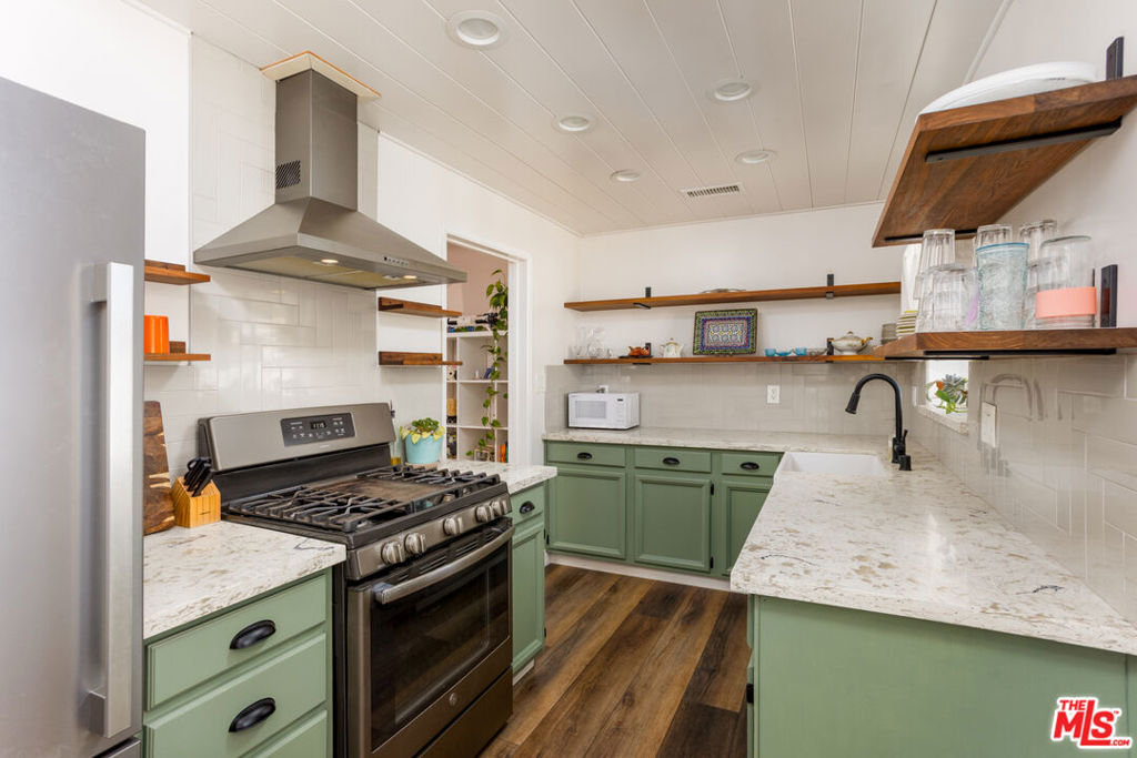 1515 E Hungerford Street