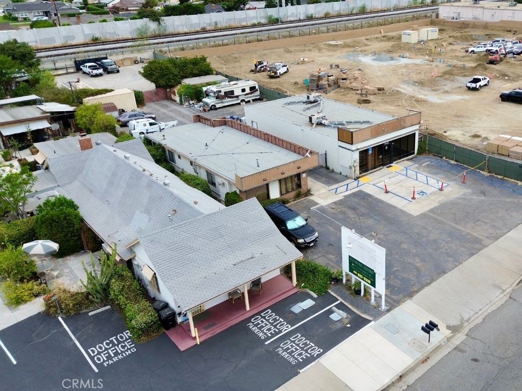 709 E Route 66