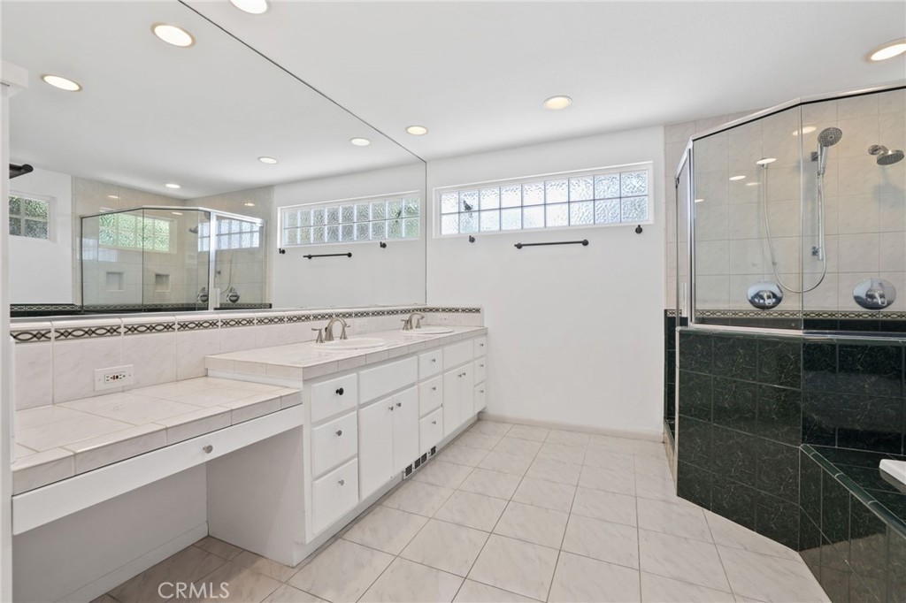 Harbor View Broadmoor (HVWB) - Residential Lease