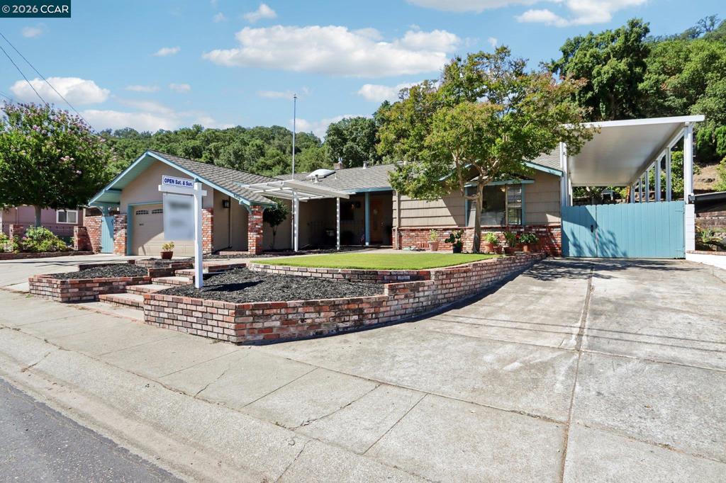 5456 Degnan Dr DR, Martinez CA 94553