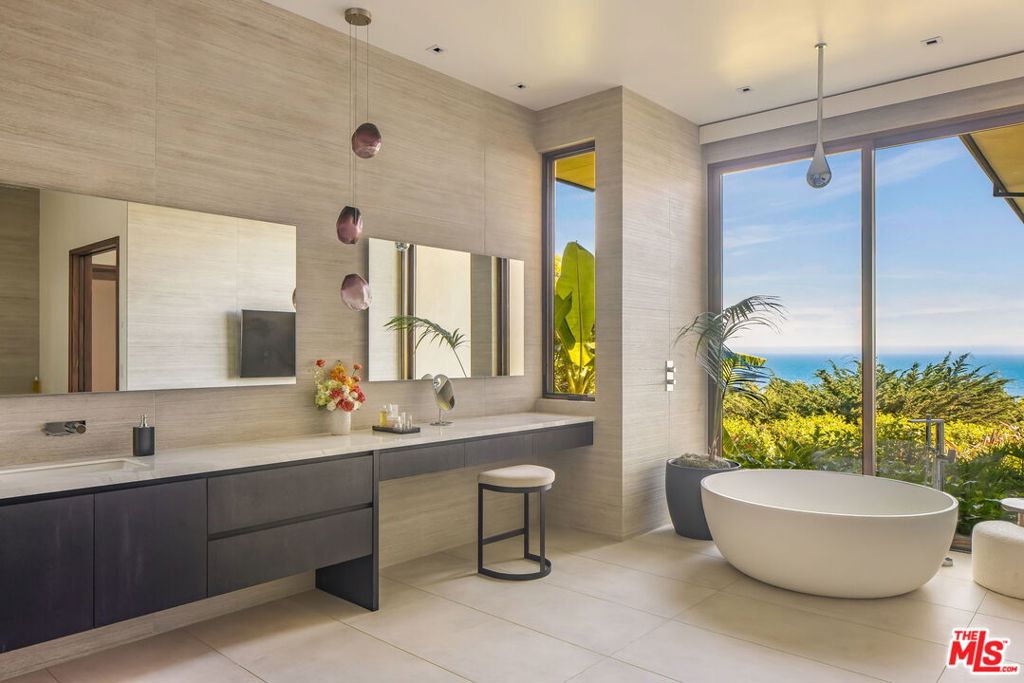 MariSol Malibu - Residential