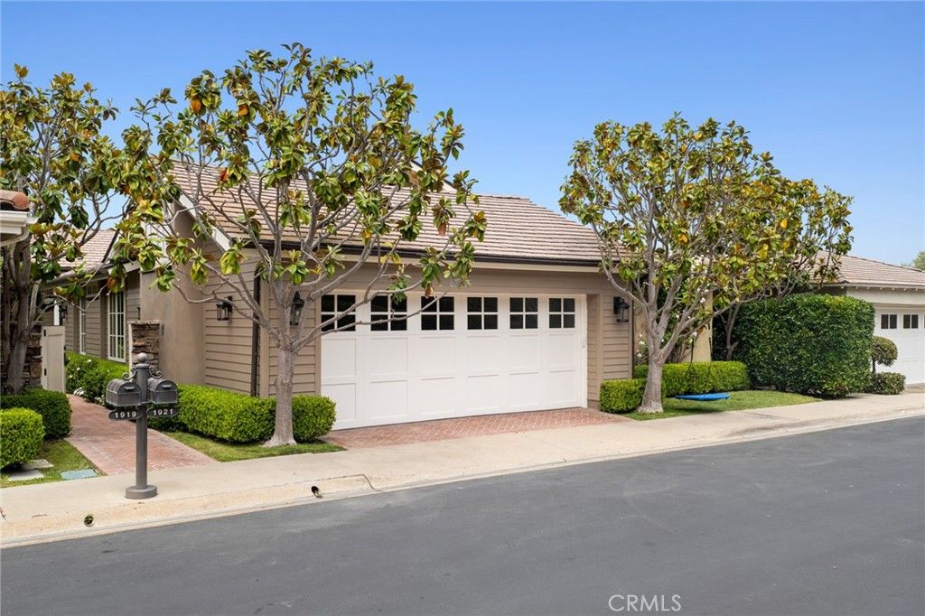 Photo of 1921 Yacht Colinia, Newport Beach, CA 92660 (MLS # NP26103110)
