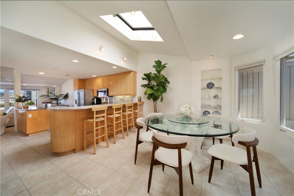 24101 Windward
