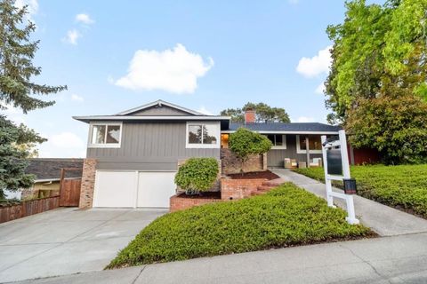 3831 Vineyard Drive Redwood City CA 94061