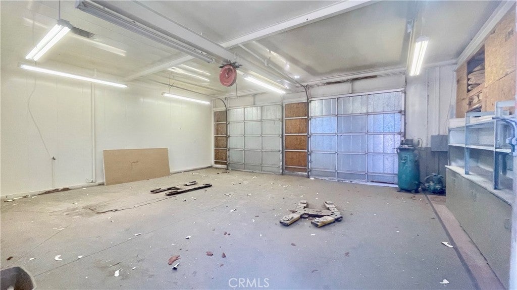 504 W Broadway Street