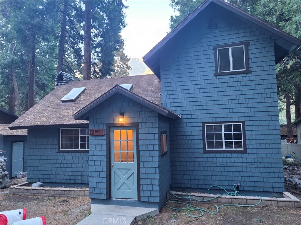 Photo of 40998 Pine Dr, Forest Falls, CA 92339 (MLS # IG25241942)