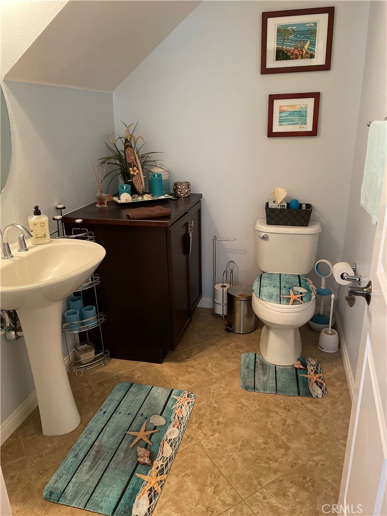 Latitudes South (LATS) - Residential Lease