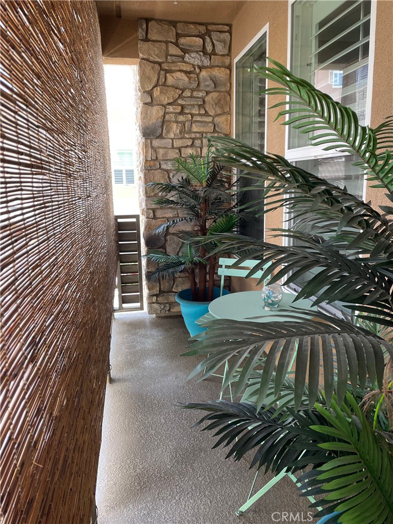 Latitudes South (LATS) - Residential Lease