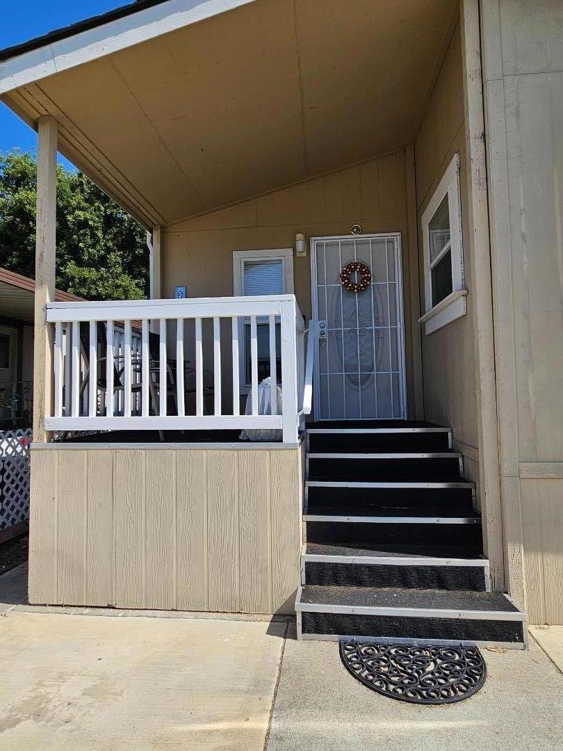 60 Wilson Way