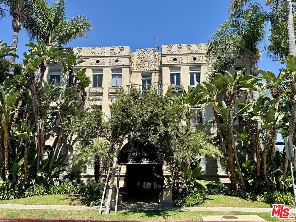 152 S Peck Drive