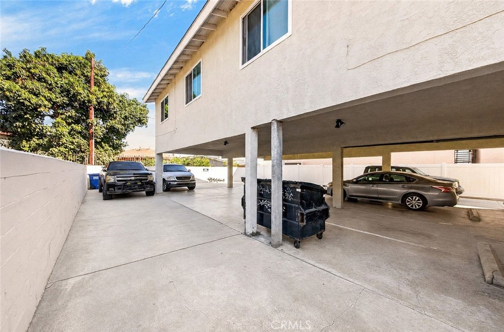 1527 Torrance