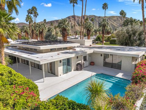 Photo of 1540 E Sierra Way, Palm Springs, CA 92264 (MLS # 219144063DA)