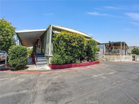 201 E Arrow Highway Unit 64, Glendora, CA 91740 - MLS#: PW25178356
