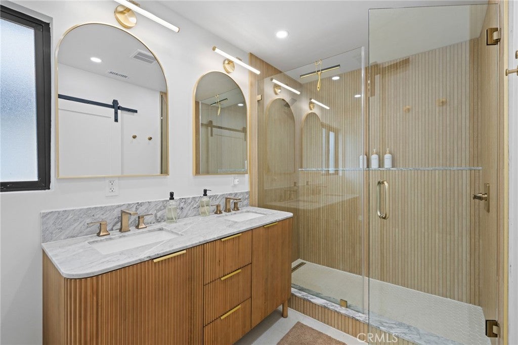 2732 Lorenzo, Costa Mesa CA 92626 - Photo 33