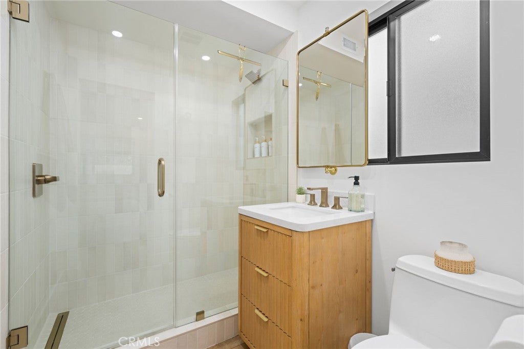 2732 Lorenzo, Costa Mesa CA 92626 - Photo 17