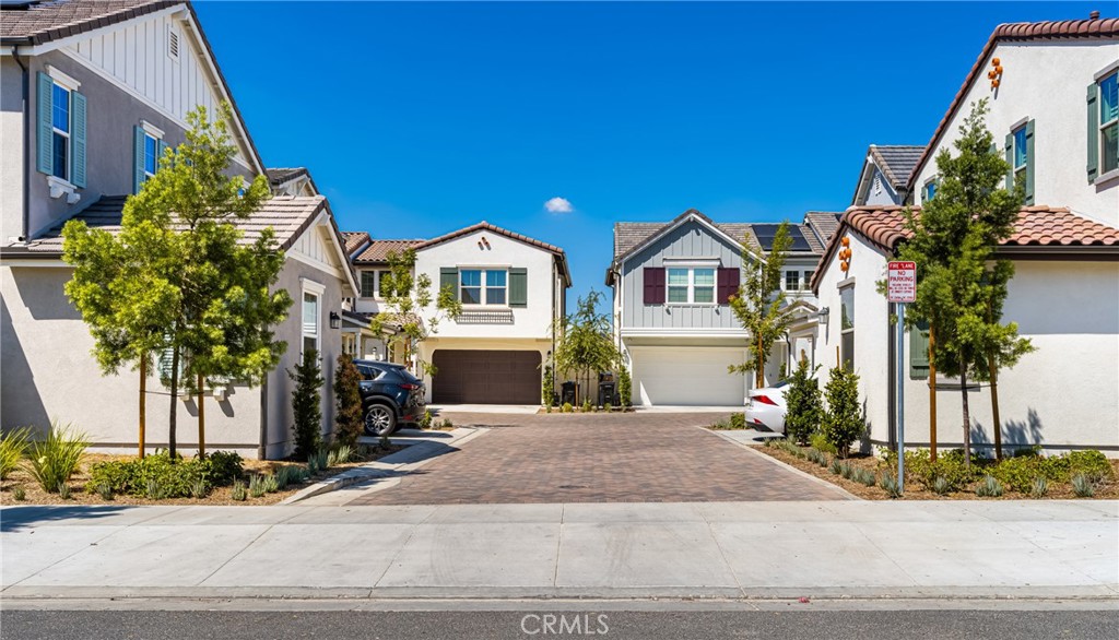 7353 Wisteria Lane