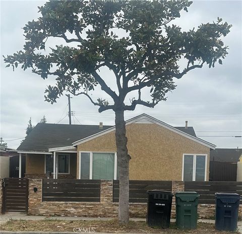 Photo of 1234 E 139th ST, Compton, CA 90222 (MLS # DW26105540)