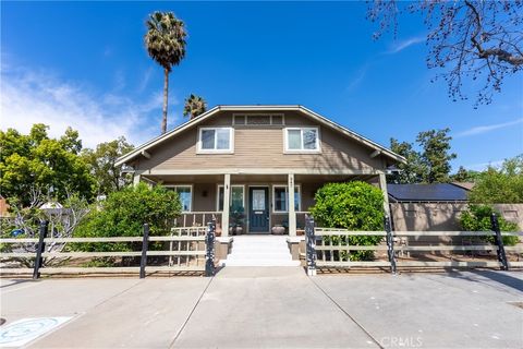 Photo of 347 W Lemon Ave, Monrovia, CA 91016 (MLS # CV26035416)