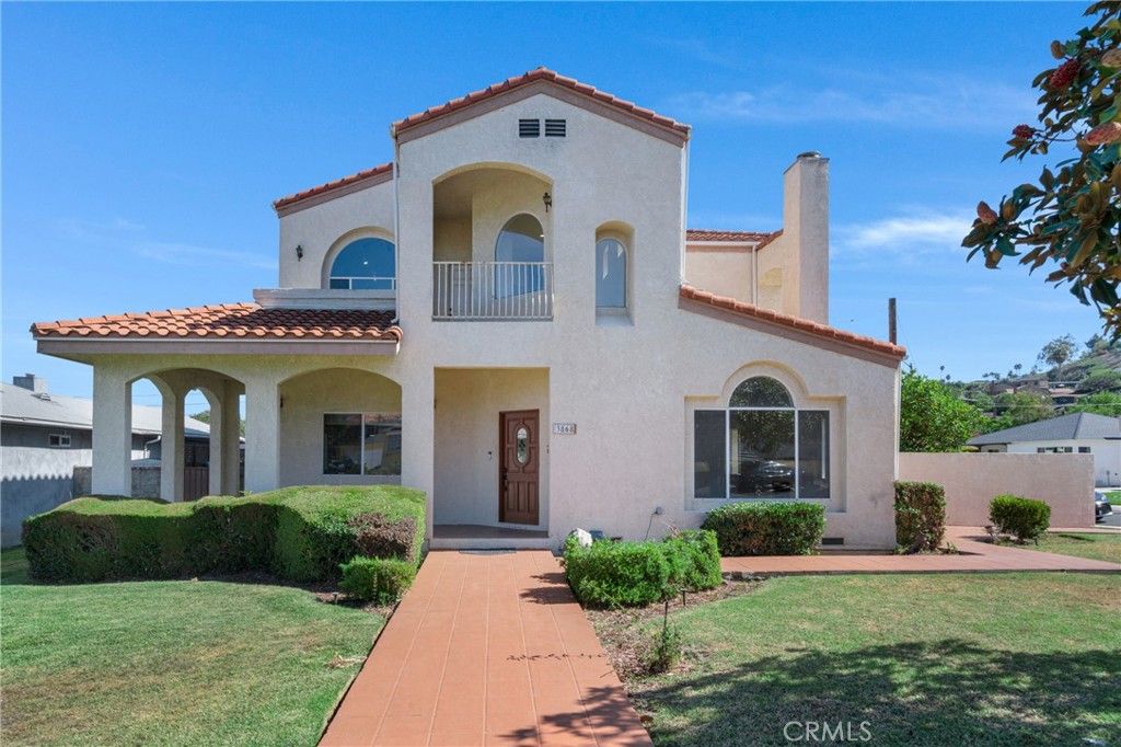 Photo of 3868 S Redondo Boulevard, Los Angeles, CA 90008 (MLS # SB25238241)