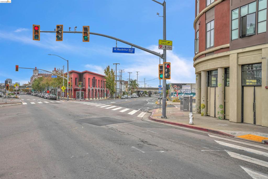 3801 San Pablo Ave 306