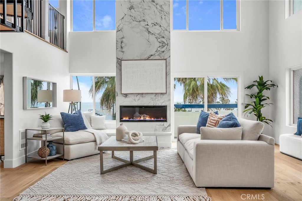 200 S Catalina Avenue 403
