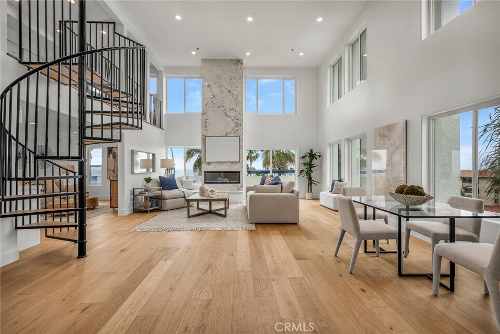 200 S Catalina Avenue 403