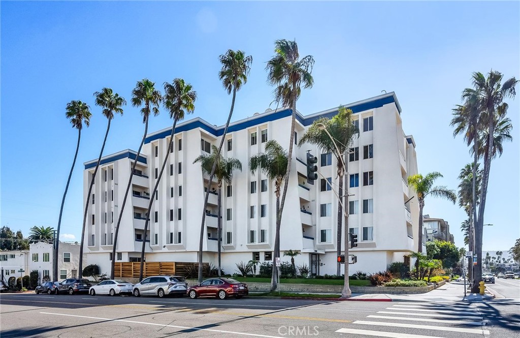 200 S Catalina Avenue 403