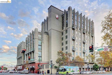 Photo of 423 7Th St St #607, Oakland, CA 94607 (MLS # 41148078)