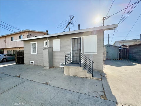Photo of 926 Newport Avenue #1/2, Long Beach, CA 90804 (MLS # PW26208871)