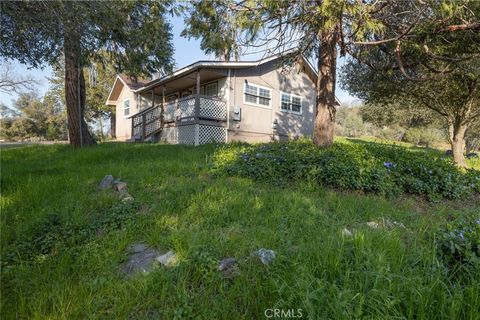 Photo of 5072 Tip Top Rd, Mariposa, CA 95338 (MLS # MP26025353)