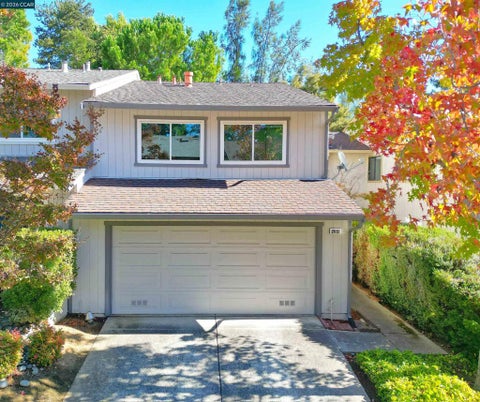 Photo of 2416 Willow Tree Lane LN, Martinez, CA 94553 (MLS # 41152554)