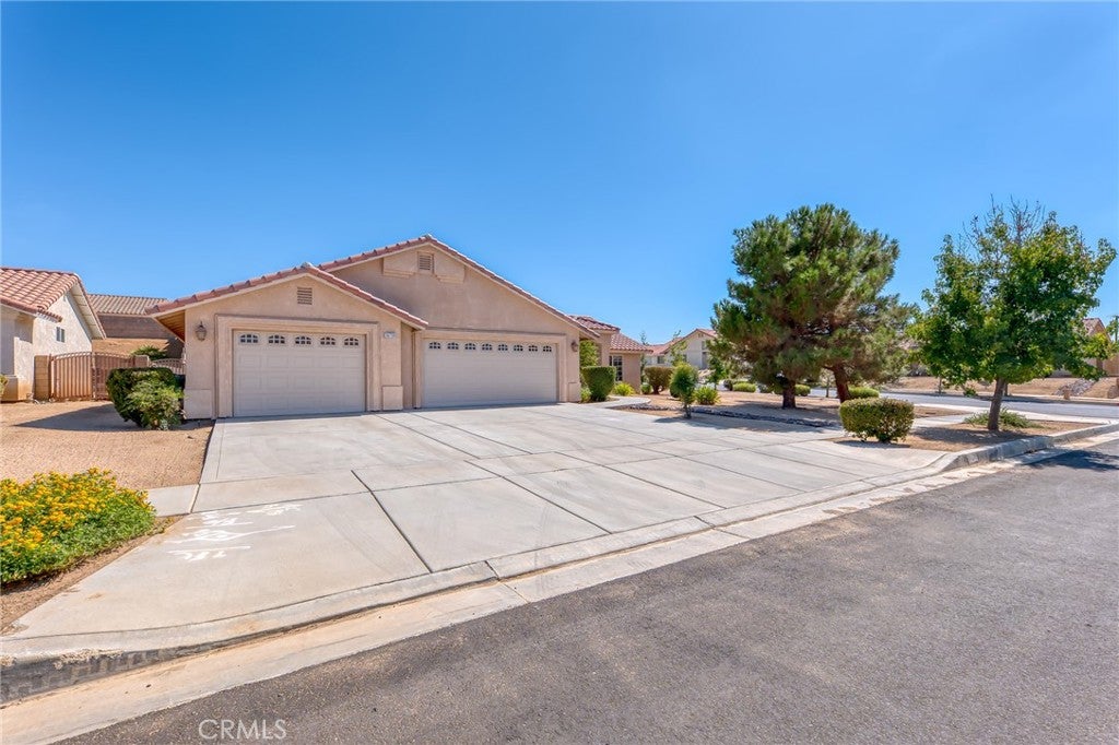 56739 Taos Circle