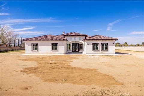 1805 W Columbia Way W Lancaster CA 93534