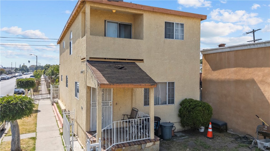 451 E 111th