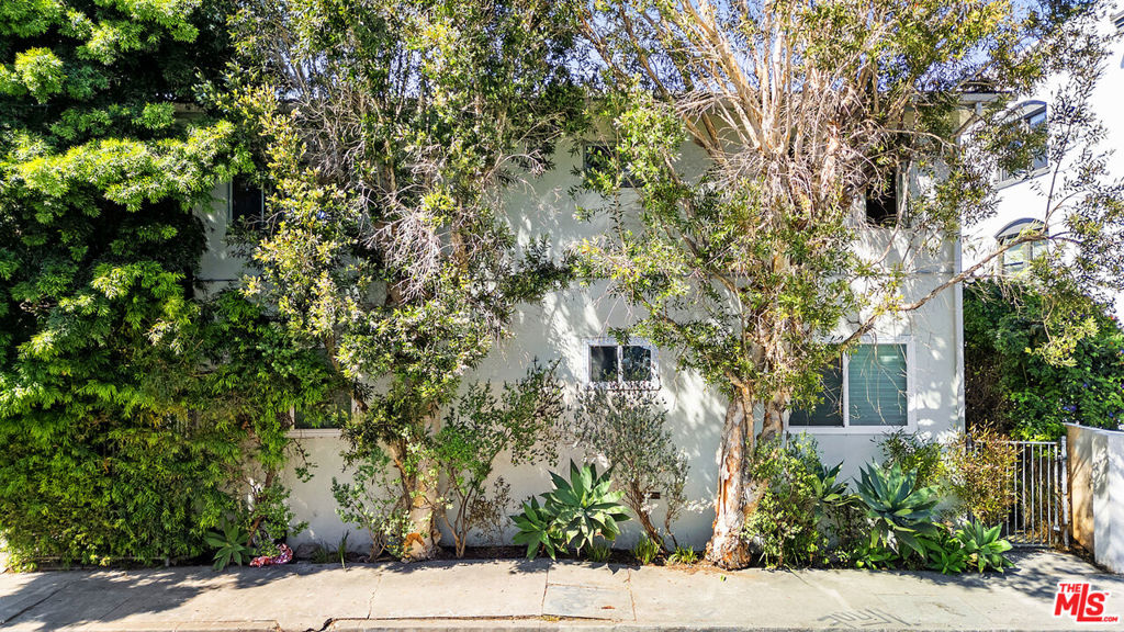 1411 Innes Place 5