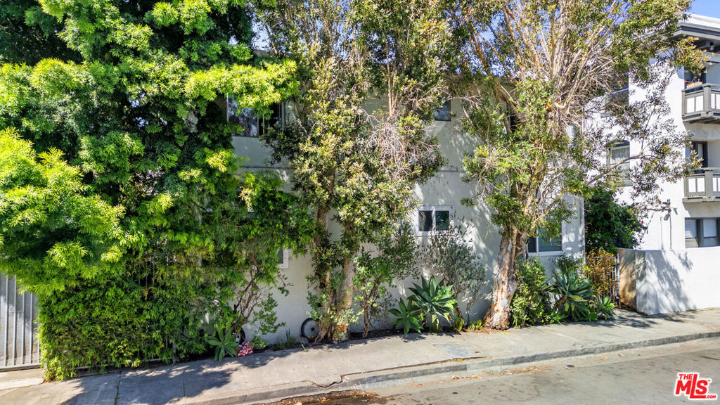 1411 Innes Place 5